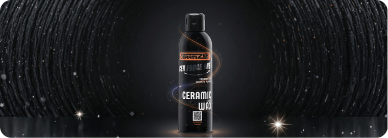 Butelka wosku ceramicznego Cer Force One na ciemnym tle, przeznaczona do ochrony i nabłyszczania lakieru.